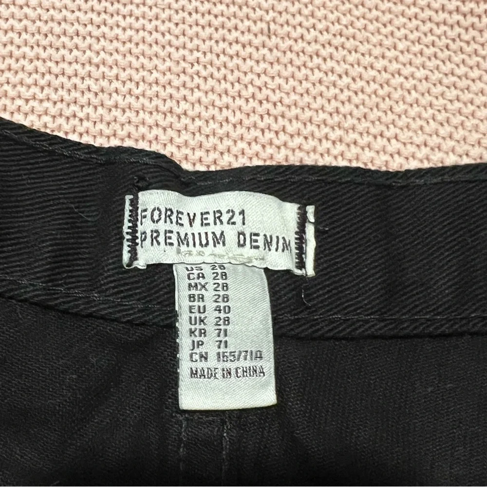 Forever 21 Premium Denim Black Ripped Jean Shorts Jorts Size 28 Grunge Edgy